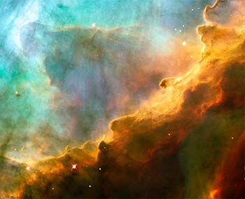 Hubble Captures a Perfect Storm of Turbulent Gases
